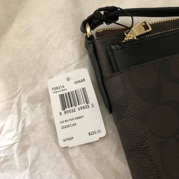 🔥SALE🔥🆕Coach Crossbody Purse w/ wallet - Picture 6 of 8